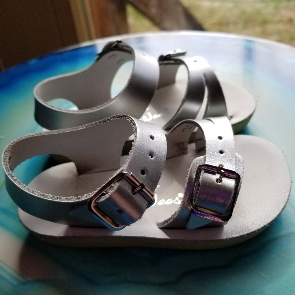 Salt water girls sandals